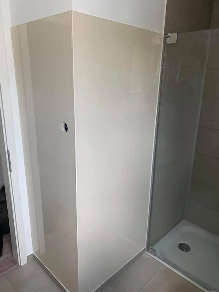 Referenzen Glasermeister Mielck - Glaswand an einer Dusche