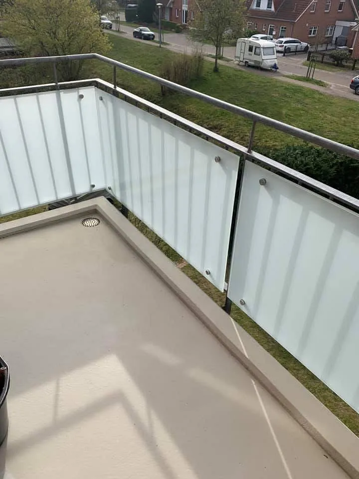 Referenzen Glasermeister Mielck - Glaswand Balkon
